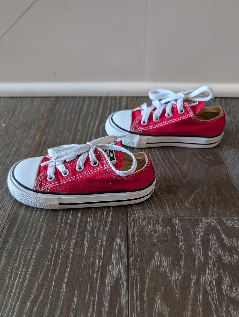 Converse Red Chuck Taylor All Star Low Top Sneaker Size 7 Toddler